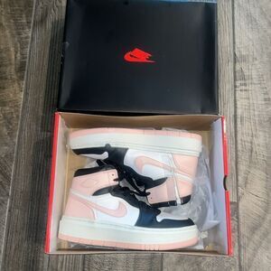 Air Jordan 1 elevate high top sneakers